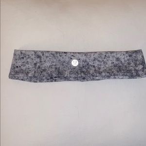 Never worn Lululemon Grey and White Headband